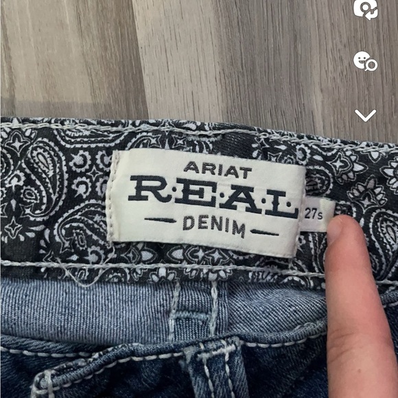 Jeans - Picture 3 of 3